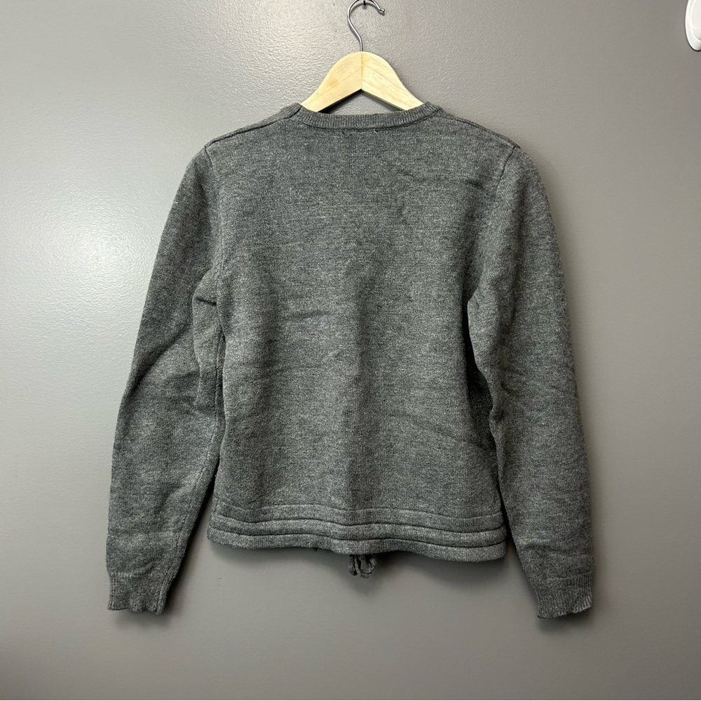 Heartloom Grey Long Sleeve Crew Sweater Size Medium - Picture 5 of 8
